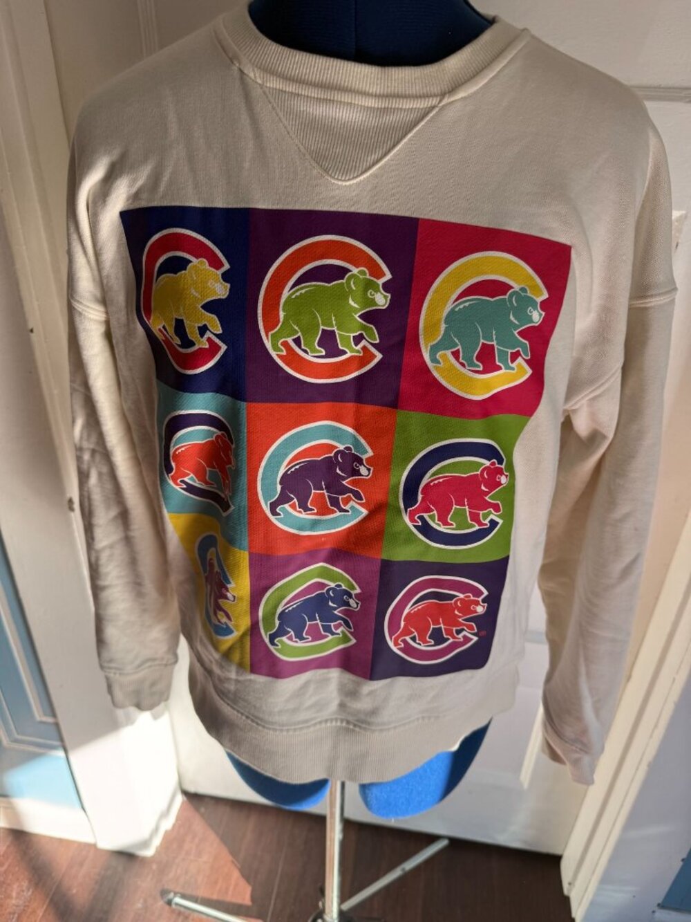 NWOT Terez x MLB Chicago Cubs Crew Neon Multicolor Beige Crewneck Sweatshirt SM